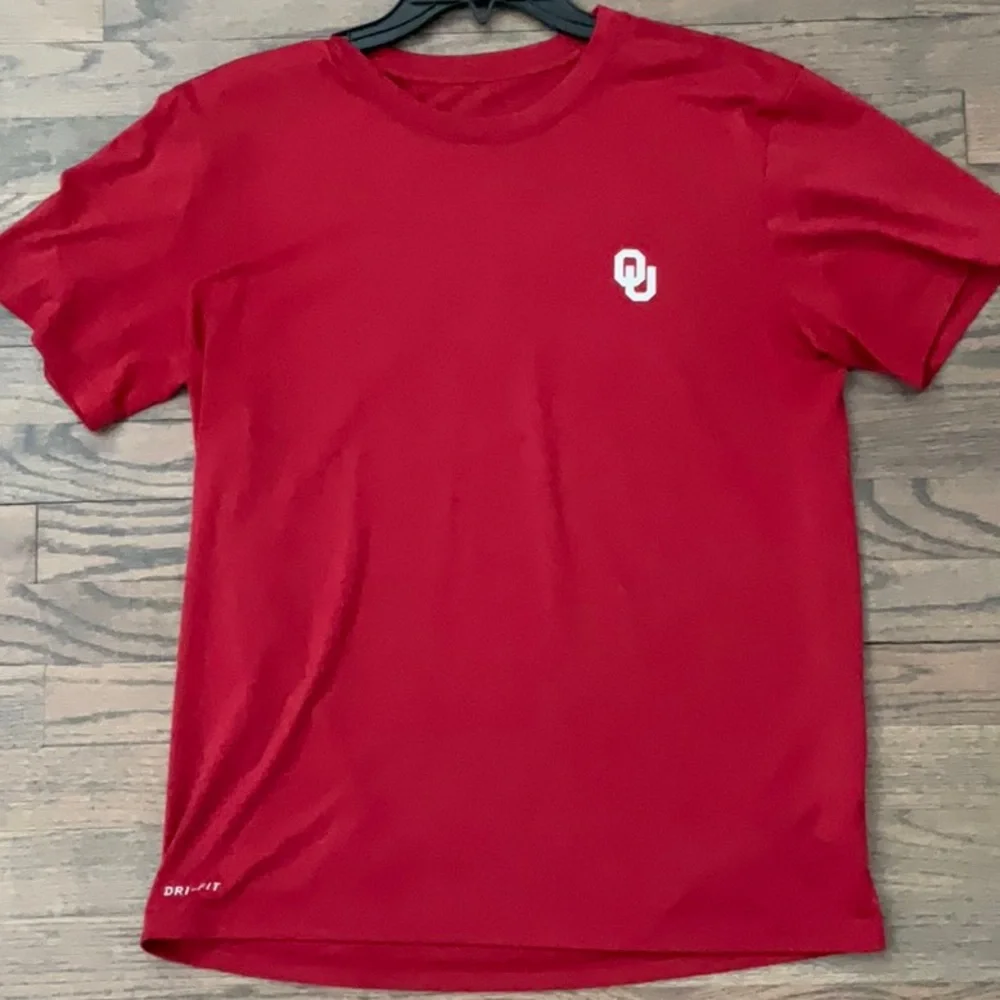 Jordan Men's Red Short Sleeve Tee